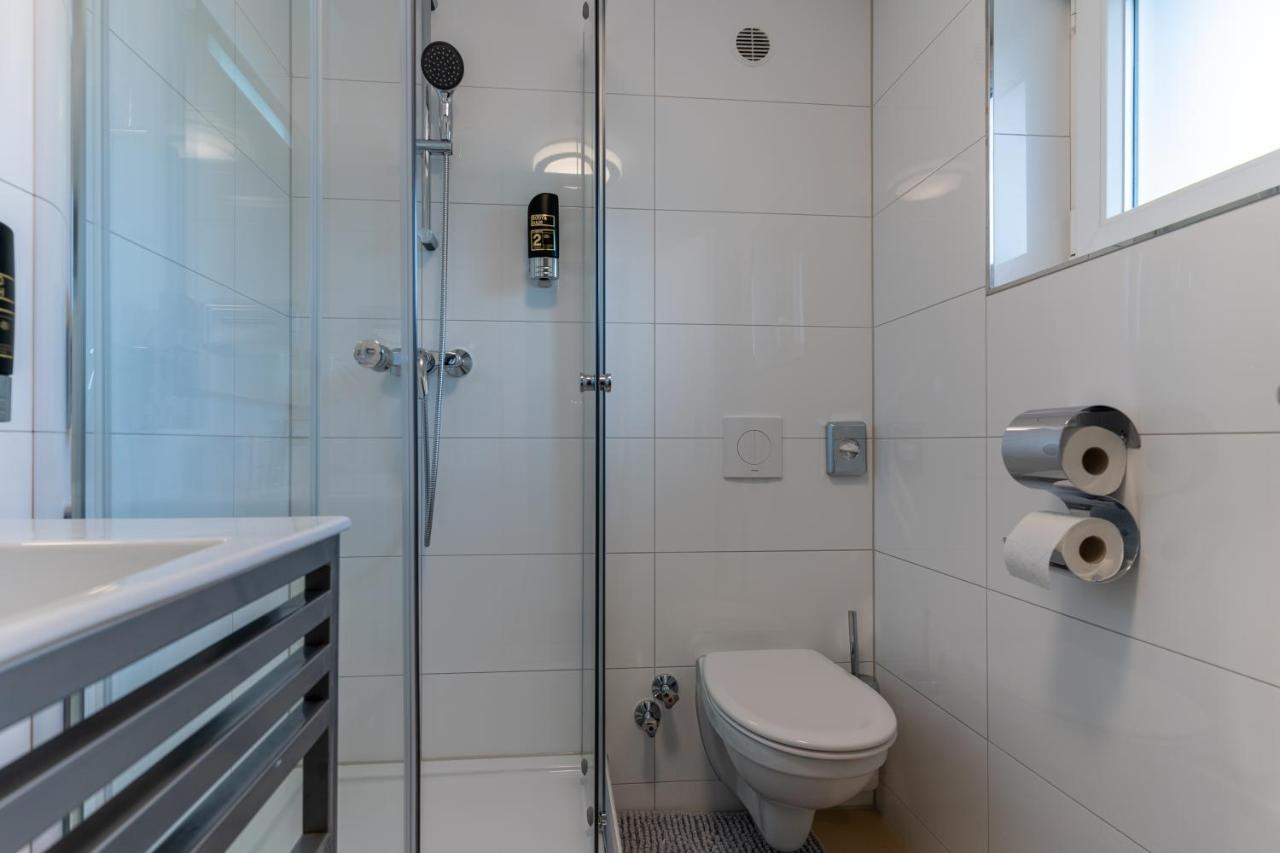 Hotel Myrsini Kirchentellinsfurt エクステリア 写真