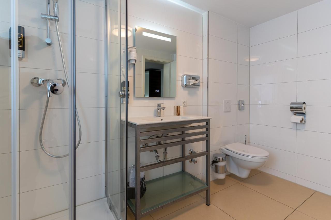 Hotel Myrsini Kirchentellinsfurt エクステリア 写真