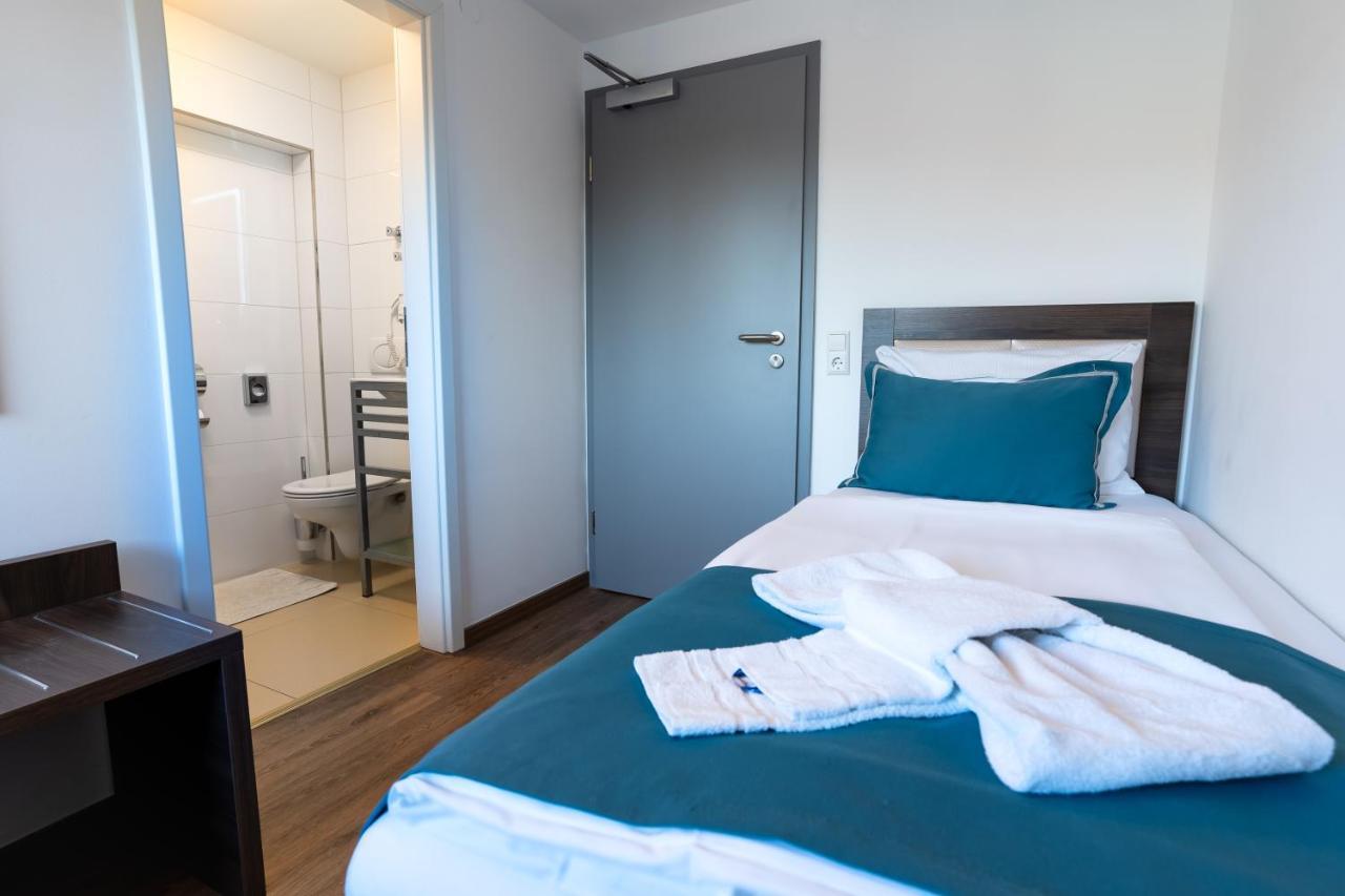 Hotel Myrsini Kirchentellinsfurt エクステリア 写真