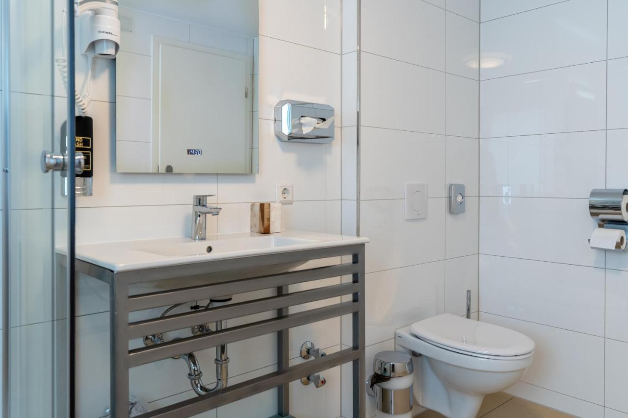 Hotel Myrsini Kirchentellinsfurt エクステリア 写真