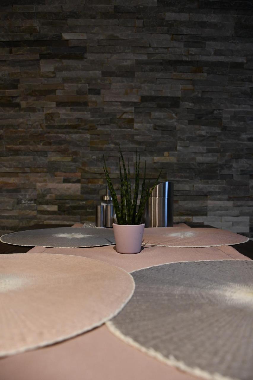 Hotel Myrsini Kirchentellinsfurt エクステリア 写真