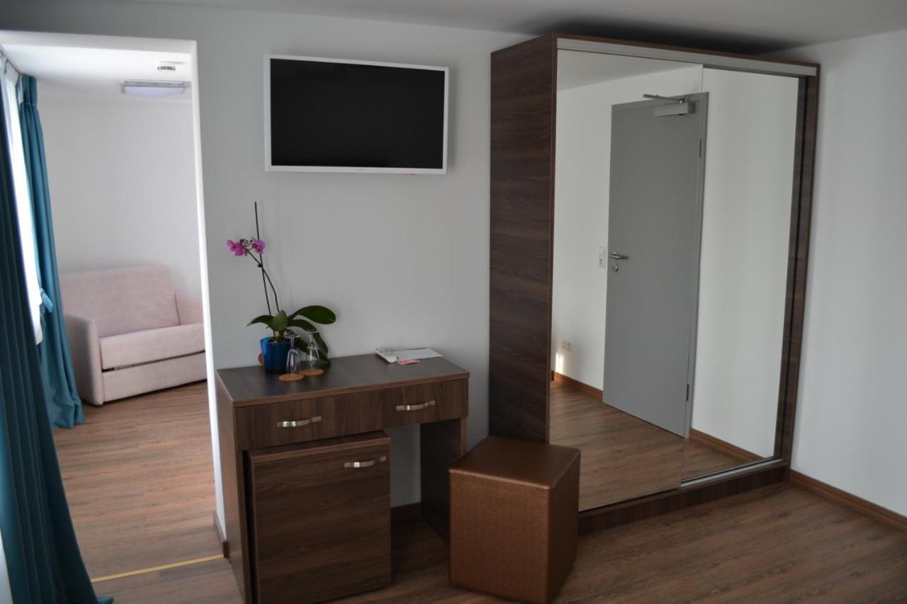 Hotel Myrsini Kirchentellinsfurt エクステリア 写真